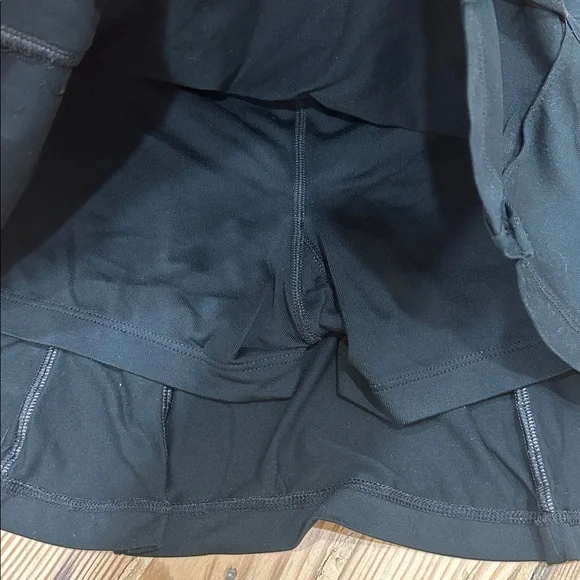 Nike Women's Mini Skirt in Black - Picture 4 of 4